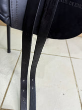 Load image into Gallery viewer, 17” Medium Albion Lux Dressage Saddle - Brown