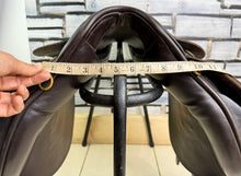 Load image into Gallery viewer, 17” Wide-XW Ideal H&amp;C Cob GP/WH Saddle - Brown