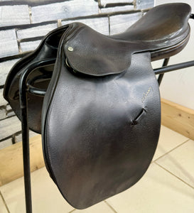16 1/2” Medium Nelson Pessoa Jump Saddle - Black