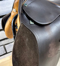 Load image into Gallery viewer, 15 1/2” Wide (Fit 32) Stubben Rex Pony GP/Jump Saddle - Brown