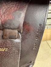 Load image into Gallery viewer, 17 1/2” MW Frank Baines Elan Close Contact Jump Saddle - Brown