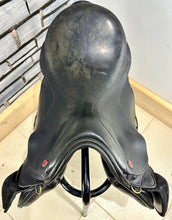 Load image into Gallery viewer, 17 1/2” MN Albion Selecta GP Saddle - Black