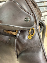 Load image into Gallery viewer, 16 1/2” MW-Wide Dever GP Saddle - Brown
