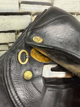 Load image into Gallery viewer, 17 1/2” Wide Eric Thomas Close Contact Jump Saddle - Black