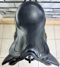 Load image into Gallery viewer, 16 1/2” Wide Oakland House Saddlery GP Saddle - Black - Cob Wide