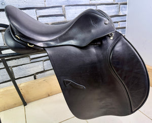 16 1/2” MW/Wide Jeffries Falcon English Event GP Saddle - Black