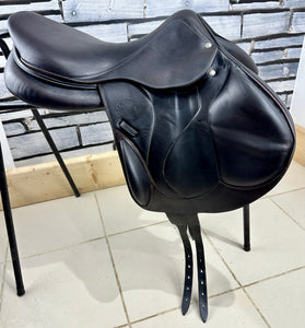 17 1/2” MW Devoucoux Chiberta O Monoflap Jump Saddle - Brown