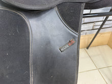 Load image into Gallery viewer, 16” Hi-Lite Elite Pony Dressage Saddle - Black