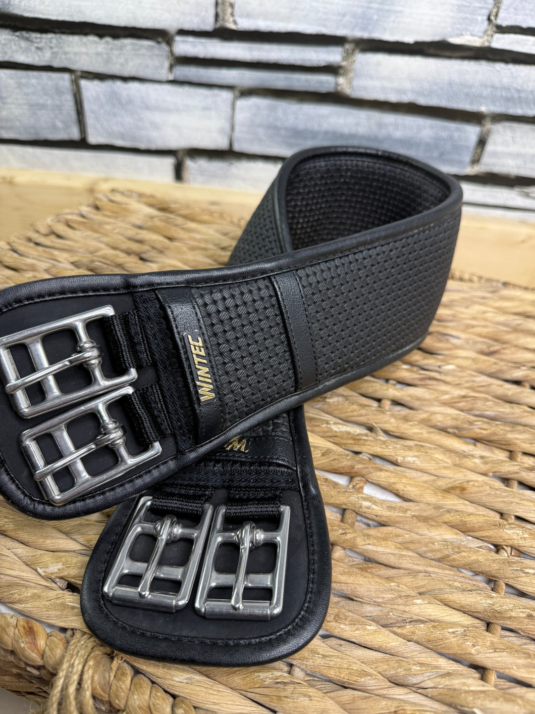 S/H 30” Wintec Waffle Dressage Girth - Black