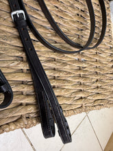 Load image into Gallery viewer, S/H IV Horse 5/8” Leather Split Pelham Reins -Brown- Full