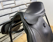 Load image into Gallery viewer, 16” MW Rich &amp; Sons Shoulder Relief Pony Jump Saddle - Black