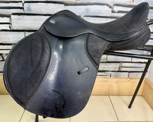 Load image into Gallery viewer, 16 1/2” XW/Changeable Gullet Thorowgood Compact GP Saddle - Black