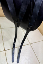 Load image into Gallery viewer, 17” Medium Kieffer Wien DL Dressage Saddle - Black