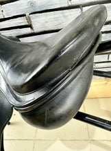Load image into Gallery viewer, 17 1/2” MN Albion Selecta GP Saddle - Black
