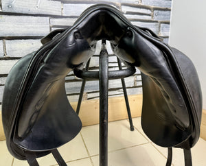 17” MW Amerigo Vega Dressage Saddle - Black