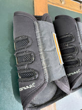 Load image into Gallery viewer, Amigo Airflow Event Boots -Full Set-Medium &amp; Large-Black - Horseware