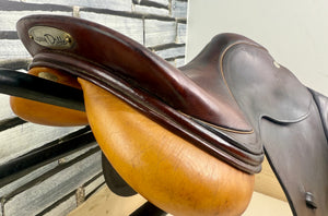 16 1/2” MW Harry Dabbs Original AO Close Contact Jump Saddle - Brown
