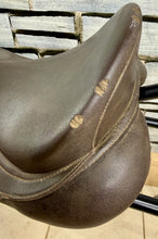 Load image into Gallery viewer, 15” XW Changeable Gullet Wintec Pony GP Saddle - Brown - Flocked