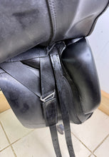 Load image into Gallery viewer, 18” MW Ideal Suzannah Dressage Saddle - Black