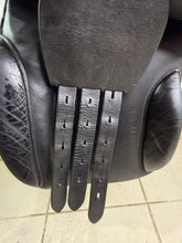 Load image into Gallery viewer, 17” XW Morris &amp; Nolan WH Working Hunter Saddle - Black - Extra Wide