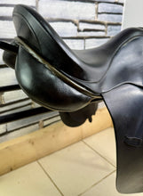 Load image into Gallery viewer, 17 1/2” MW Olney English GP Saddle - Black