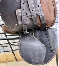 Load image into Gallery viewer, 17” MW/Changeable Gullet Thorowgood Cob Plus GP Saddle - Brown