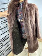 Load image into Gallery viewer, Ladies Approx Size 16 Vintage Fur Coat