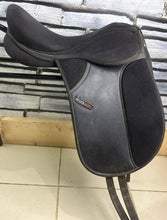 Load image into Gallery viewer, 16” Hi-Lite Elite Pony Dressage Saddle - Black