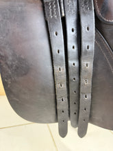 Load image into Gallery viewer, 16 1/2” Wide Jeffries Falcon English Event GP Saddle - Brown