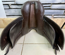 Load image into Gallery viewer, 15 1/2” Wide-XW Sturgess English WH Pony  Show Saddle - Brown