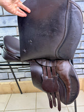 Load image into Gallery viewer, 17 1/2” Wide Barnsby GP Saddle - Brown