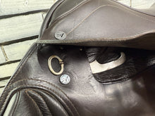 Load image into Gallery viewer, 17” Medium Albion K3 MonoFlap Jump Saddle - Brown