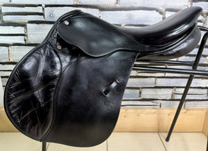 17 1/2” Medium Lemetex ‘The Stylist’ Jump Saddle - Black