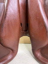 Load image into Gallery viewer, 17” Futurity Full Tree Racing Saddle - Tan - Soft Foam Panels