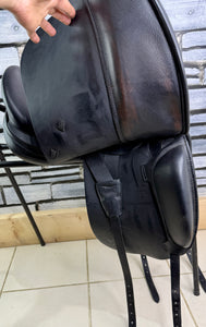 16 1/2” MW Farrington Centreline Dressage Saddle - Black