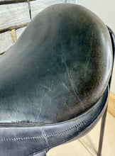 Load image into Gallery viewer, 16” Wide Santa Cruz Pony GP Saddle - Black