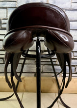 Load image into Gallery viewer, 17 1/2” MW Ideal Suzannah Dressage Saddle - Brown