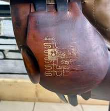 Load image into Gallery viewer, 17 1/2” 28 (MN) Stubben Siegfried C.S. Jump Saddle - Brown