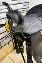 Load image into Gallery viewer, 15” Wintec Western Saddle - Black