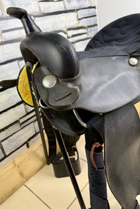 15” Wintec Western Saddle - Black