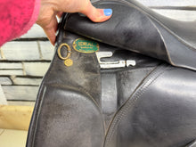 Load image into Gallery viewer, 17” MW Ideal Jessica Dressage Saddle - Black