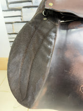 Load image into Gallery viewer, 16 1/2” MW-XW/Changeable Gullet Equextra Cob GP Saddle - Brown