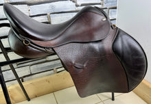 Load image into Gallery viewer, 17 1/2” MW Farrington Burford Event Saddle - Brown Buffalo