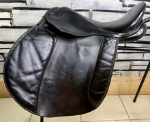Load image into Gallery viewer, 16 1/2 - 17” XW Cob GP Saddle - Black Leather - Extra Wide