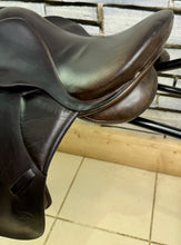 Load image into Gallery viewer, 15” Medium-Wide/XW Equxtra Serpent WH Pony Show Saddle - Changeable Gullet - Brown