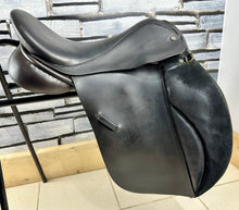 Load image into Gallery viewer, 17 1/2” Wide Symmonds Designer VSD/GP Saddle - Brown