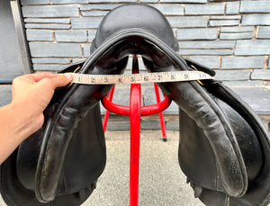 17 1/2” Wide Ideal International Event Saddle - Black