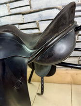 Load image into Gallery viewer, 17” Wide Farrington Kentucky Dressage Saddle - Black