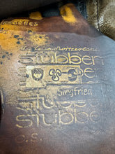 Load image into Gallery viewer, 17 1/2” MN (Fit 27) Stubben Siegfried CS Biomex Jump Saddle - Brown
