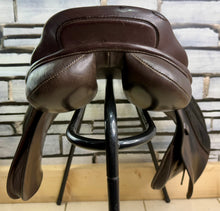 Load image into Gallery viewer, 16 1/2” MW-XW/Changeable Gullet Equextra Cob GP Saddle - Brown